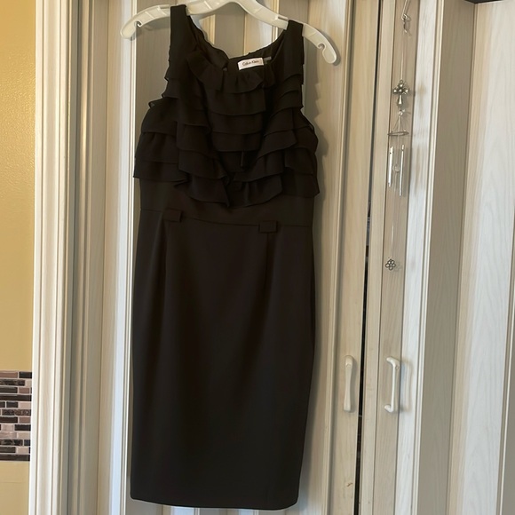 Calvin Klein Dresses & Skirts - Calvin Klein Black Dress. Good pre-owned condition. Size 8.